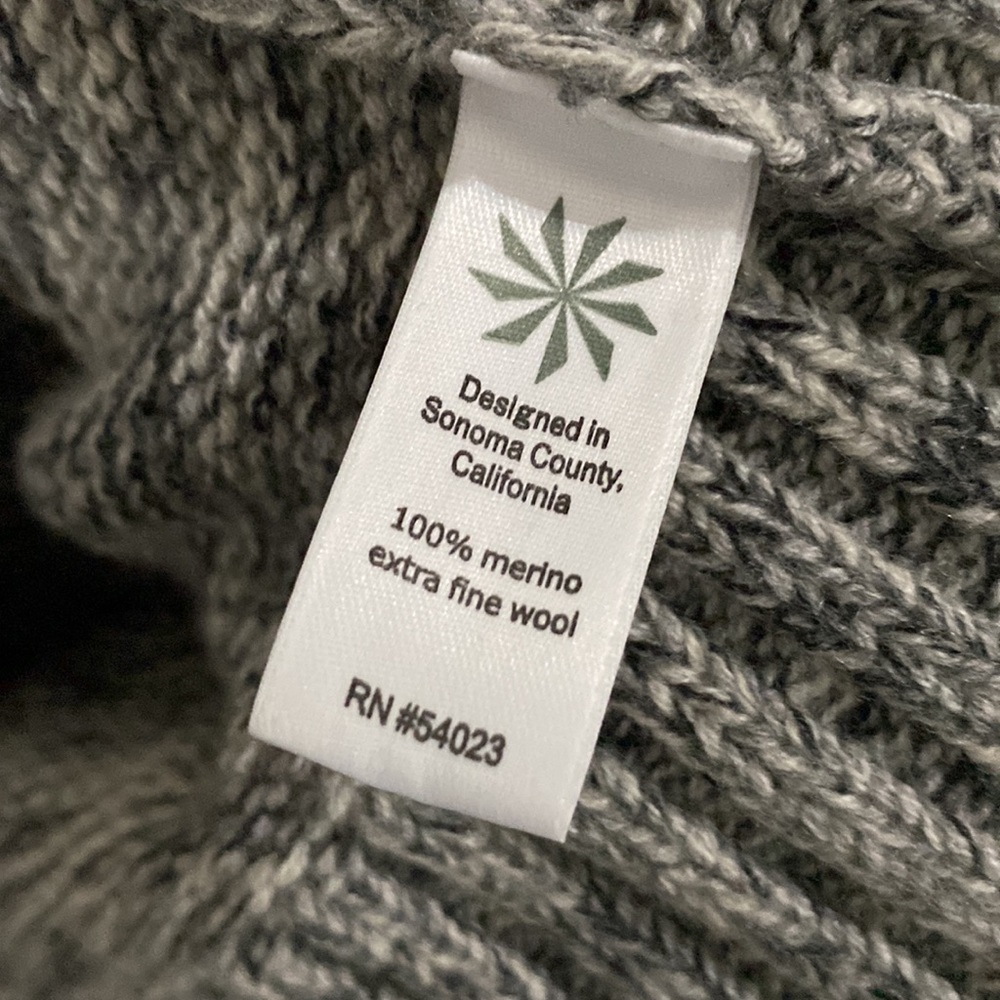 LIKE NEW Athleta Cowl Neck Merino Wool sweater - Picture 5 of 5